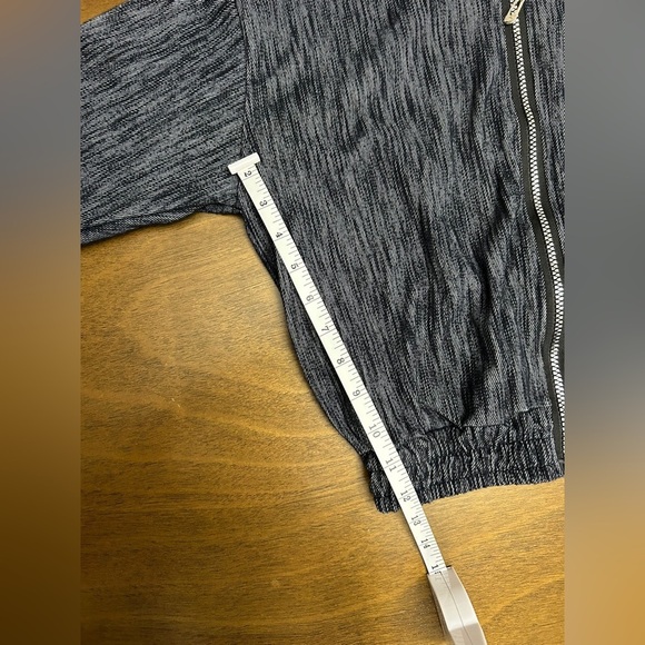 Women Dark Gray Hoodie and Jogger Set Size S (0346) - Picture 12 of 16